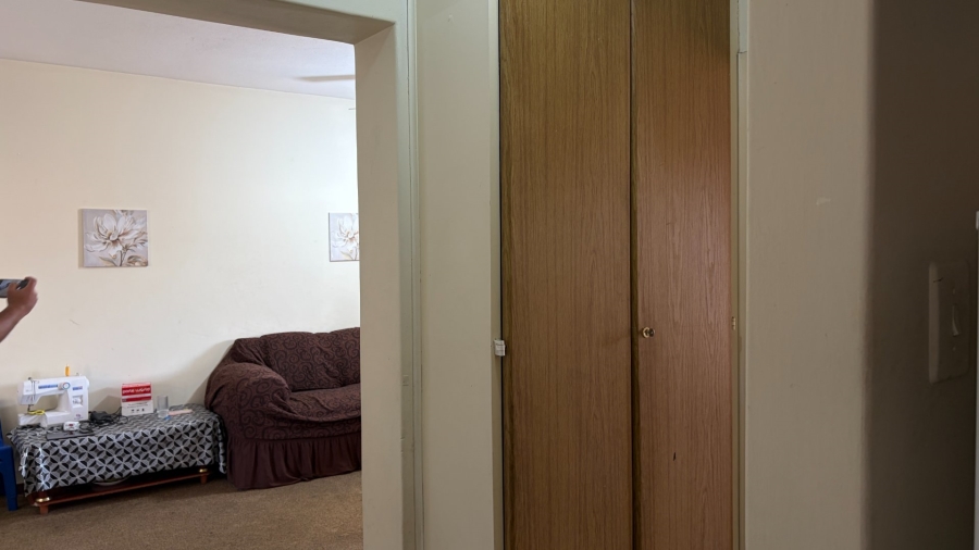 1 Bedroom Property for Sale in Potchefstroom North North West